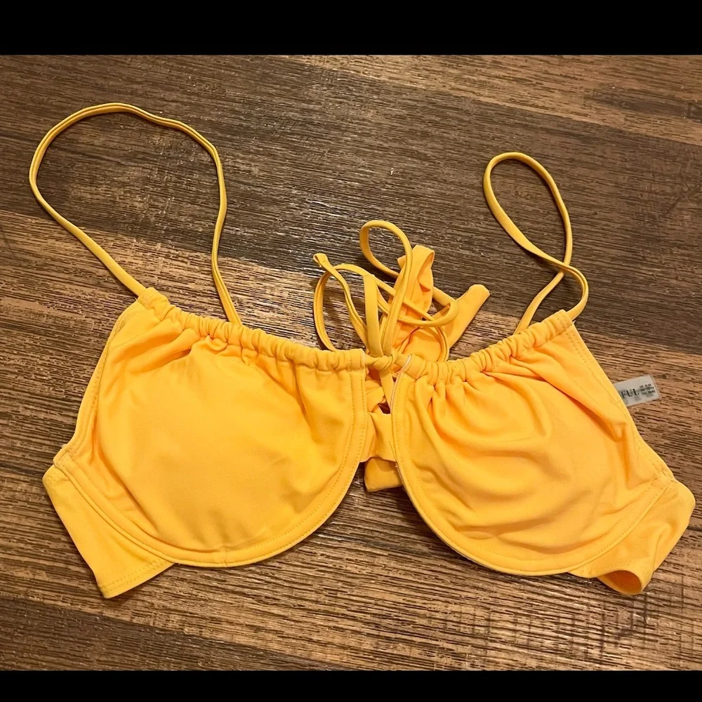 Yellow 2Pc Bikini Set Underwire Padded Top Back Cheeky Bathing Suit Sz L 8/10